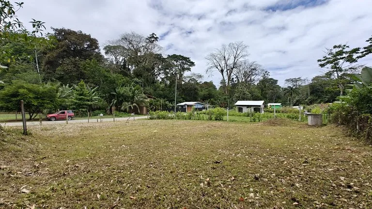 500sqm Lot in Cahuita with Well - Fenced, Filled, Leveled and Ready to Build, photo 3