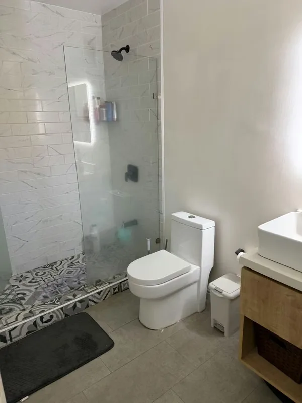 For sale: 1-story house in the Vila del Sendero condominium, Santa Lucía, Barva. Recently fully renovated; includes a pa, photo 5