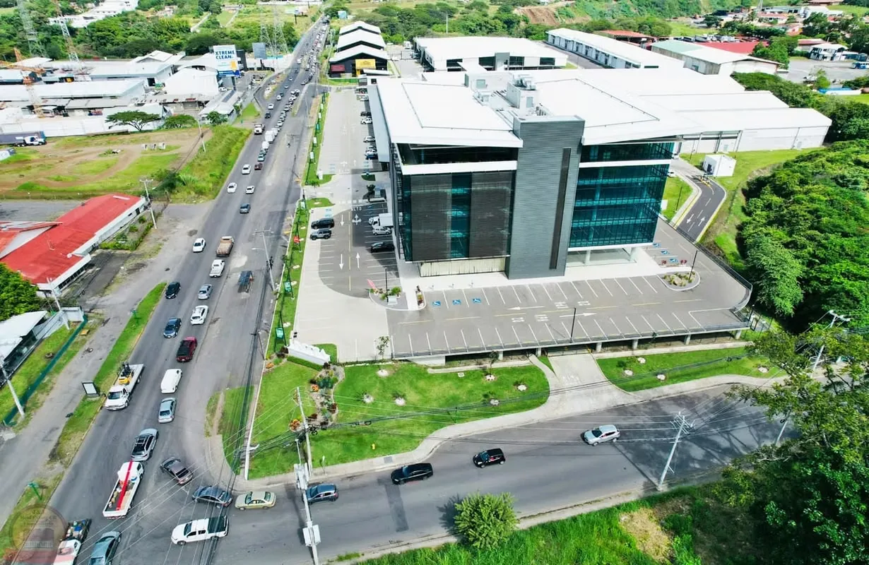 Commercial space 161m² in Lindora | On the Boulevard | For Sale or Rent, photo 3