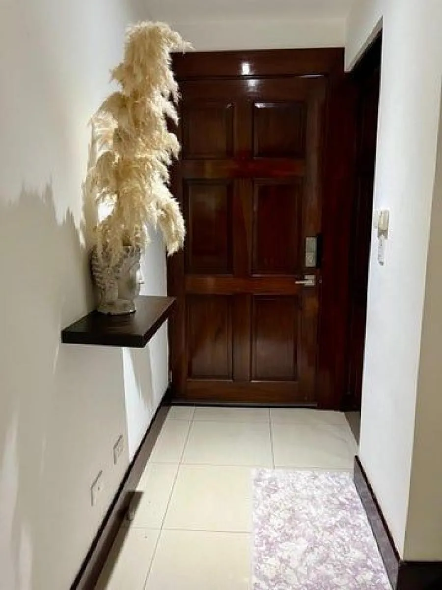 En venta hermosa casa multiples niveles en Santa Ana - Venta en Santa Ana, photo 2