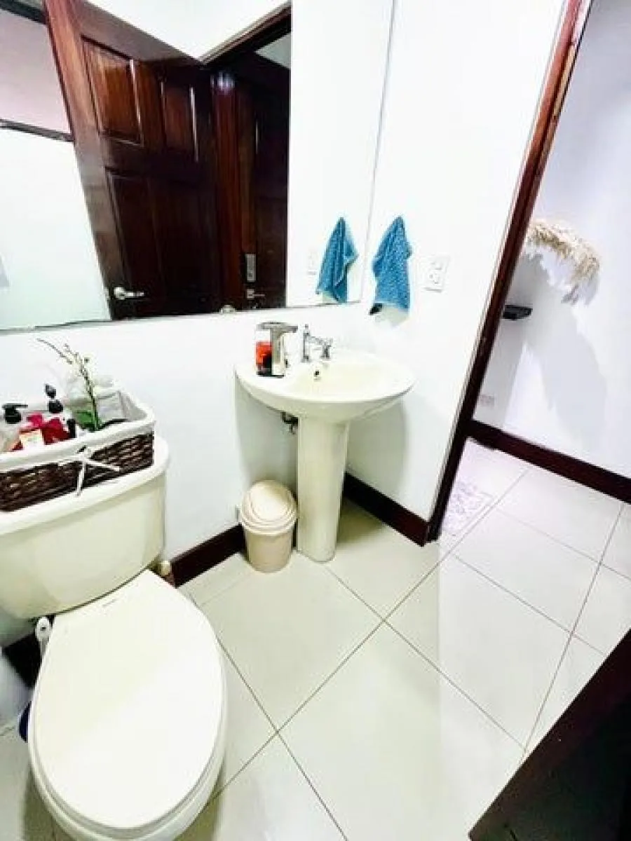 En venta hermosa casa multiples niveles en Santa Ana - Venta en Santa Ana, photo 13