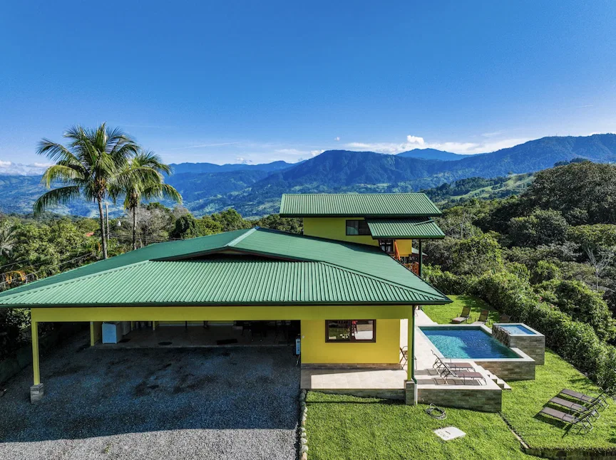 CASA DOS PALMAS PROPERTY WITH FIVE BEDROOMS, IN PLATANILLO – 0.23 ACRES, photo 2