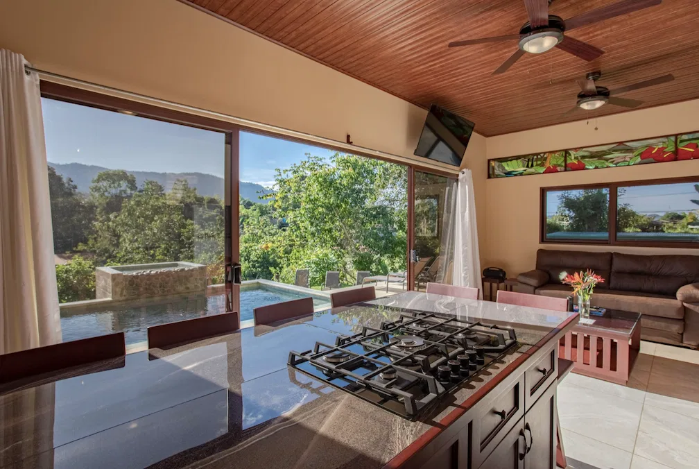 CASA DOS PALMAS PROPERTY WITH FIVE BEDROOMS, IN PLATANILLO – 0.23 ACRES, photo 13
