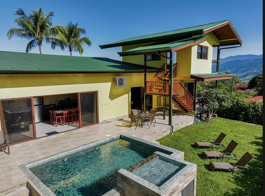 CASA DOS PALMAS PROPERTY WITH FIVE BEDROOMS, IN PLATANILLO – 0.23 ACRES, photo 4