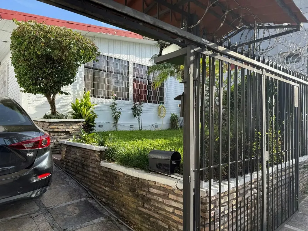 Beautiful House for Sale in the Heart of Barrio Escalante