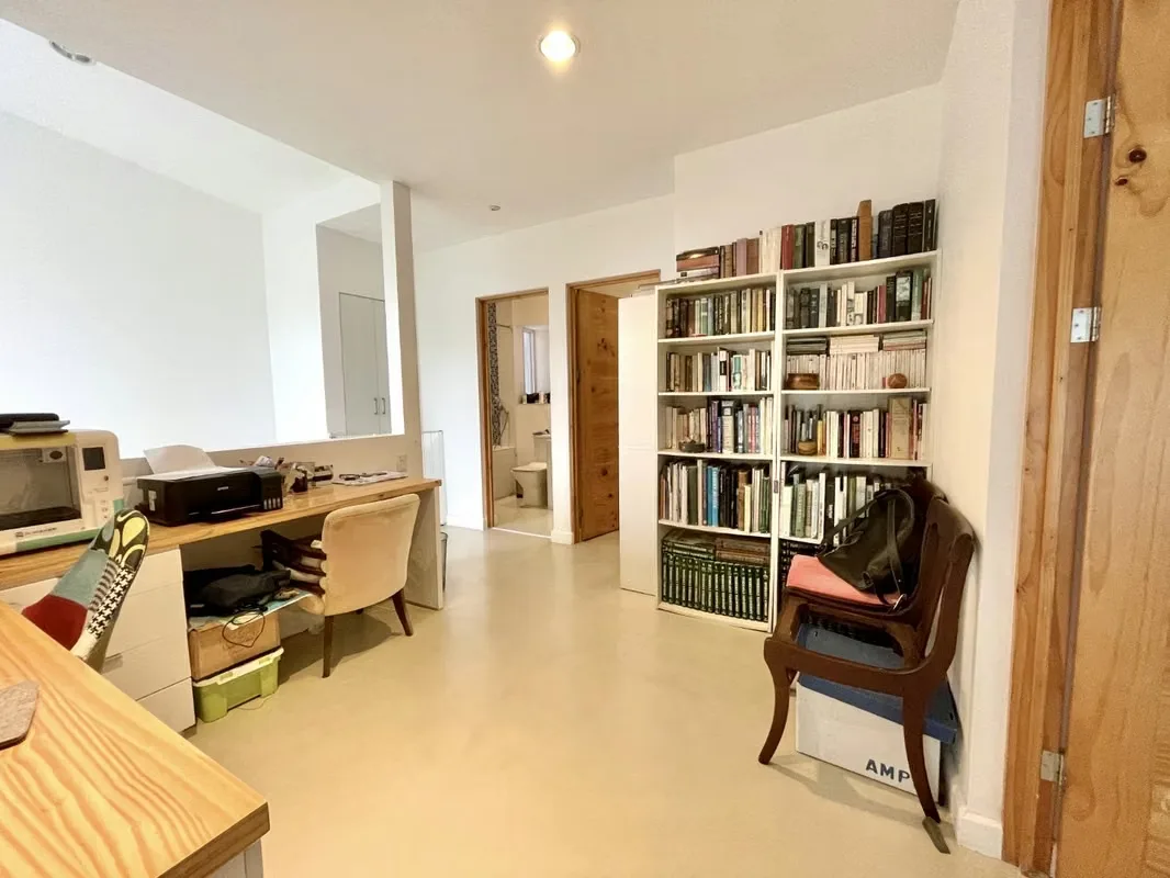 Building with 3 apartments for sale in Santa Ana., photo 12