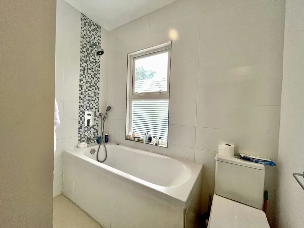 Building with 3 apartments for sale in Santa Ana., photo 13