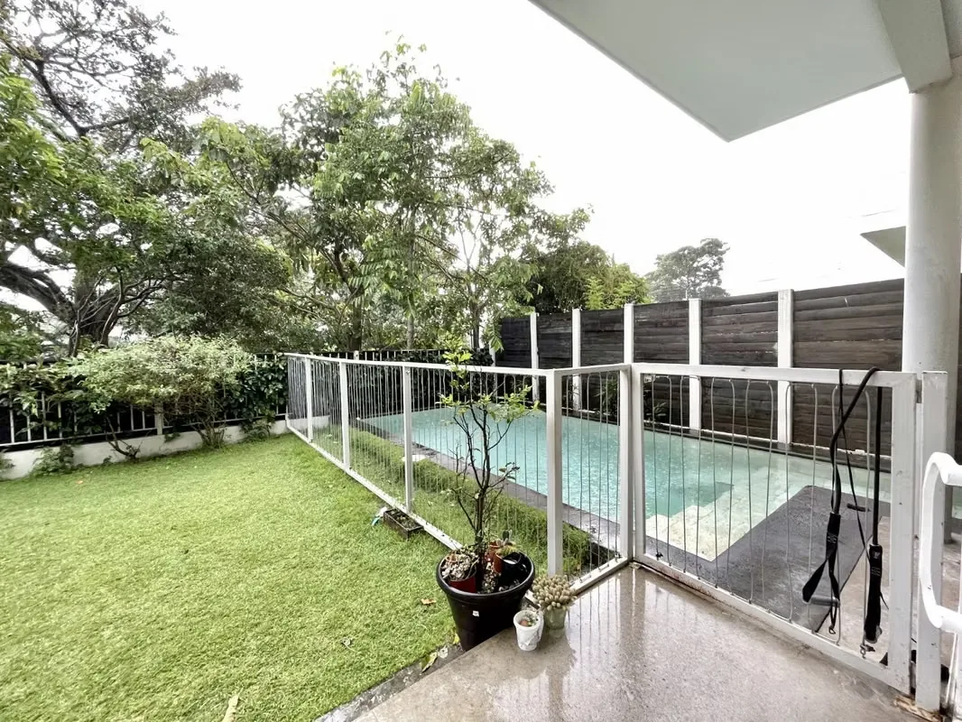 Building with 3 apartments for sale in Santa Ana., photo 3