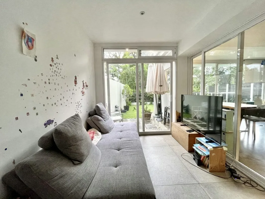 Building with 3 apartments for sale in Santa Ana., photo 5
