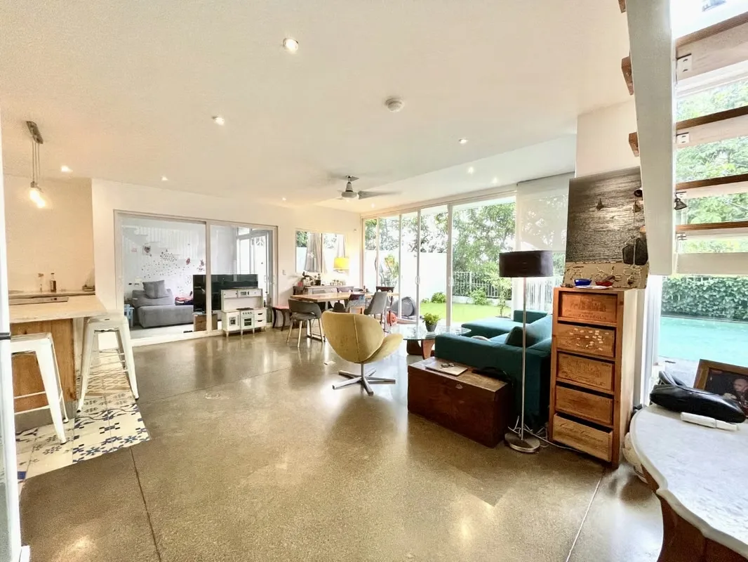 Building with 3 apartments for sale in Santa Ana., photo 7