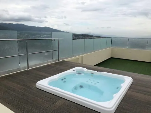 Ideal for those seeking comfort, luxury, and a strategic location. A condominium complex featuring spectacular, unique amenities. Enjoy all the conveniences of city living in one of ..., photo 4