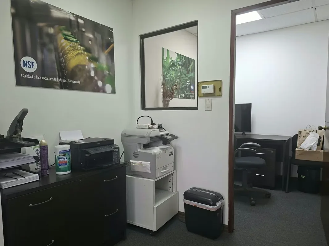 Oficina de 89m² con todo incluido en barrio Don Bosco: seguridad, parqueos y lista para trabajar., photo 9