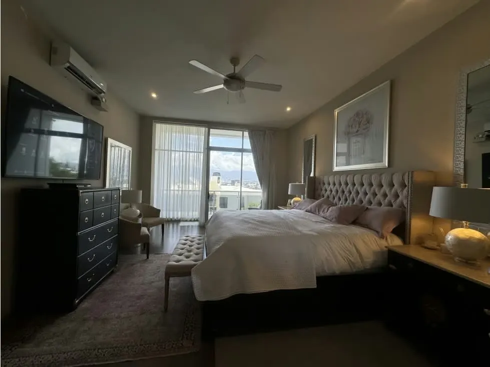 Venta de cómodo apartamento en privado de un sólo nivel en Condominio de tan sólo 5 pisos con 1 apartamento por piso con ascensor que tiene salida directa a cada apartamento, con ..., photo 2