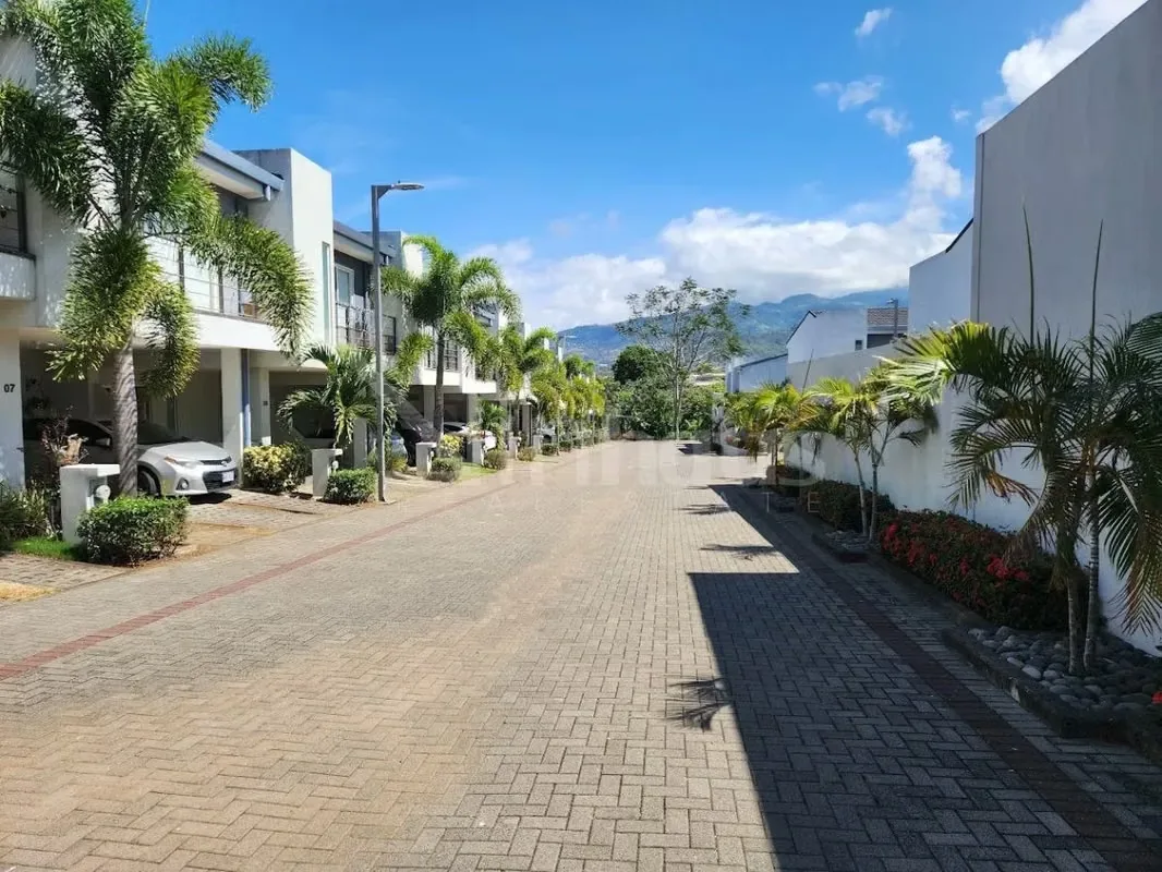 Rental house for sale in Brazil, photo 3