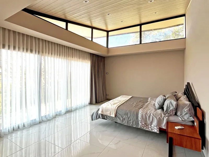 4 Bed Single Family Homes For Sale in Samara, photo 13