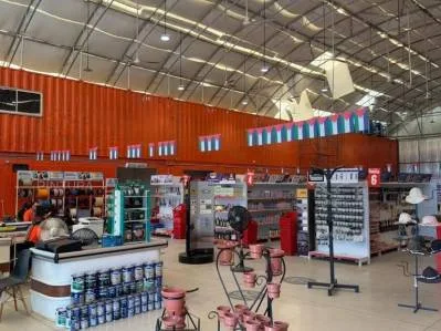 Propiedad Comercial de Gran Formato | Ubicación Estratégica cerca de Tamarindo