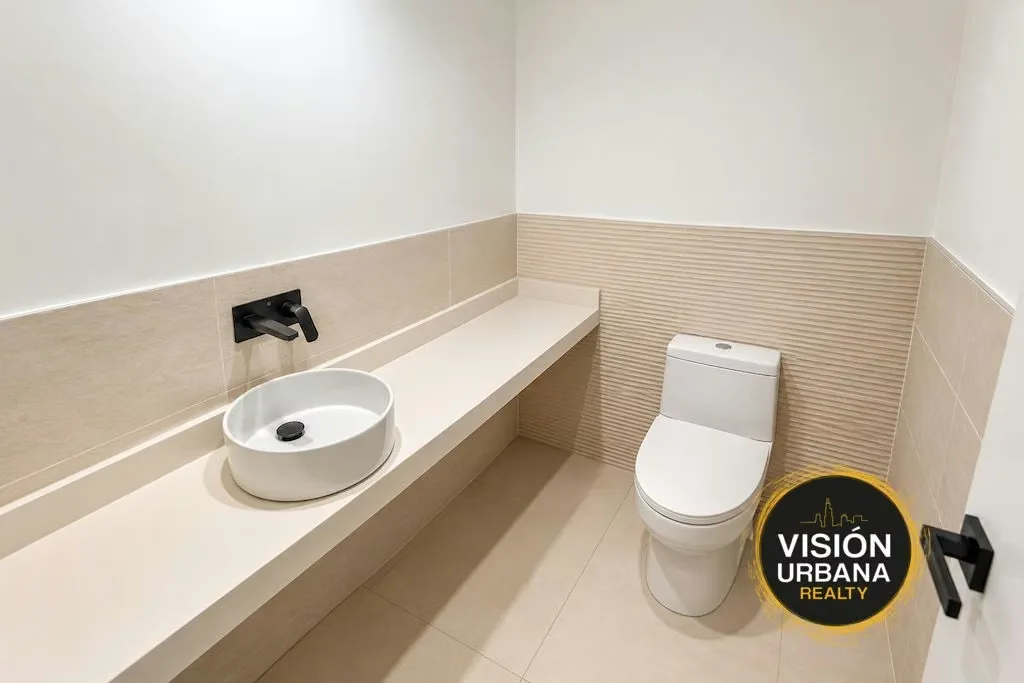 Live in one of the most exclusive condominiums in the area. This modern, brand-new 150m² apartment, located on the 15th floor of Torre Parkwood, offers excellent natural ..., photo 6