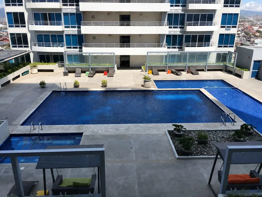 Experience comfort, elegance, and a prime location in the heart of San José.