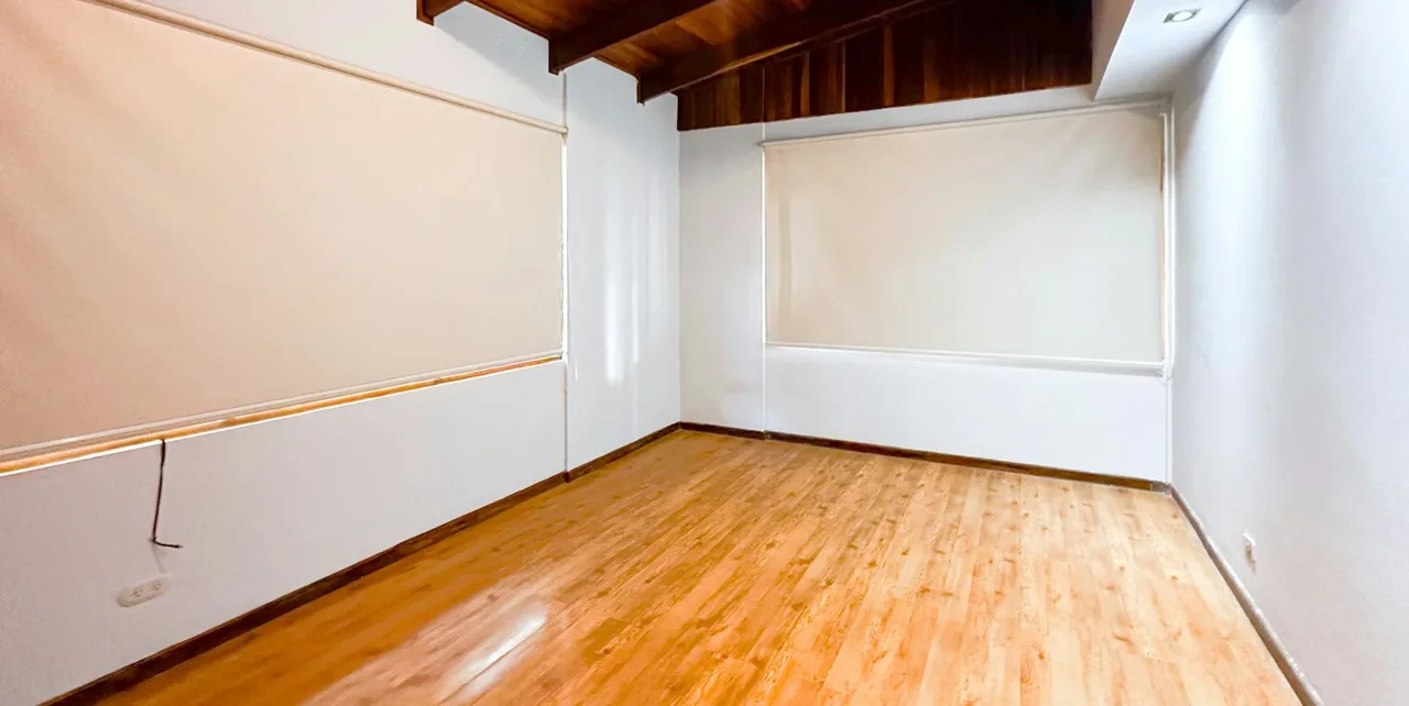 Amplia casa de un solo nivel cerca de los Laureles, San Rafael de Escazú, una de las zonas de mayor plusvalía del país. Esta residencia de un solo nivel evoca la calidez nostálgica ..., photo 11