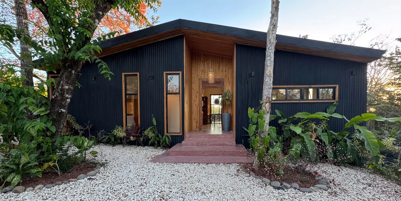 Modern Santiago Jungle View Residence with Expansion Potential