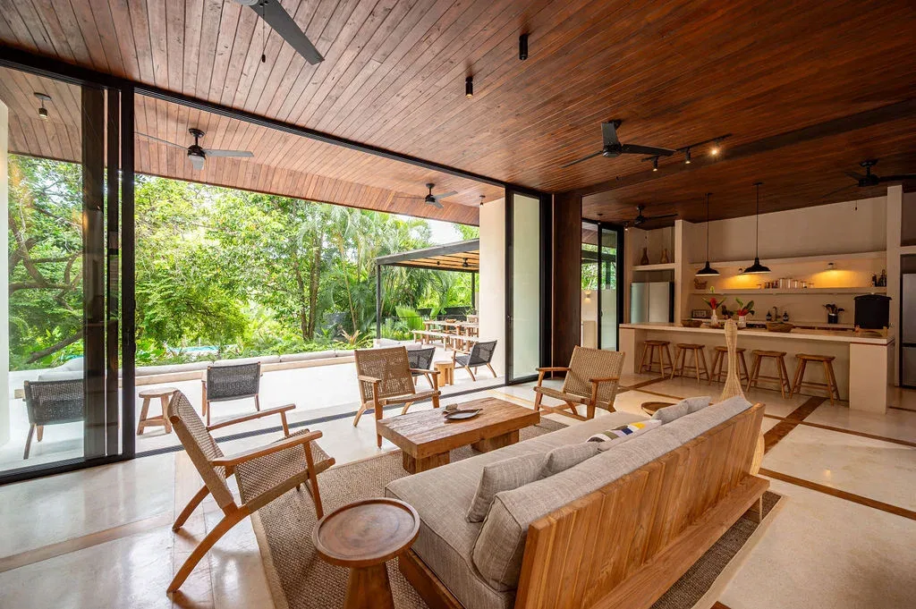 Stunning Seven Bedroom Home In The Heart Of Hermosa, Playa Hermosa, Santa Teresa, Cobano, Puntarenas, Puntarenas, Costa Rica 60111, Playa Hermosa, photo 18