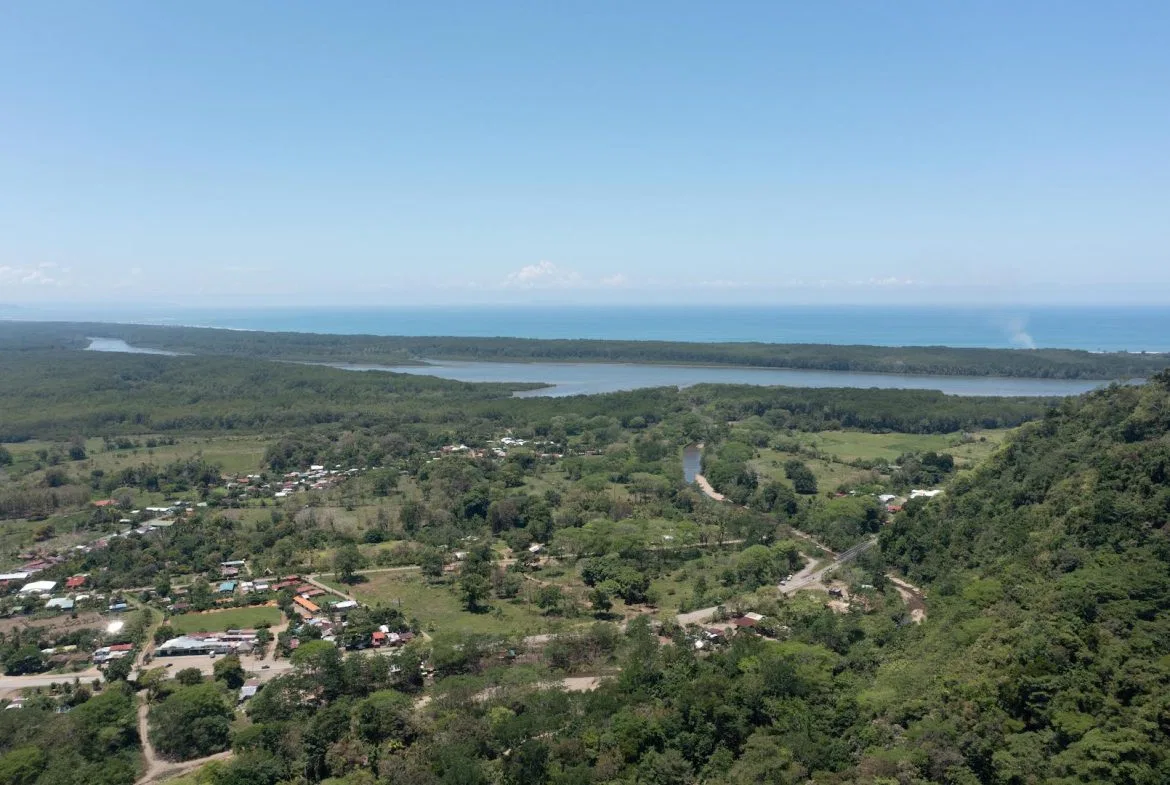 PROPERTY WITH WATERFALLS ACCESS, OCEAN, MOUNTAIN AND JUNGLE VIEWS – 75 ACRES, photo 23