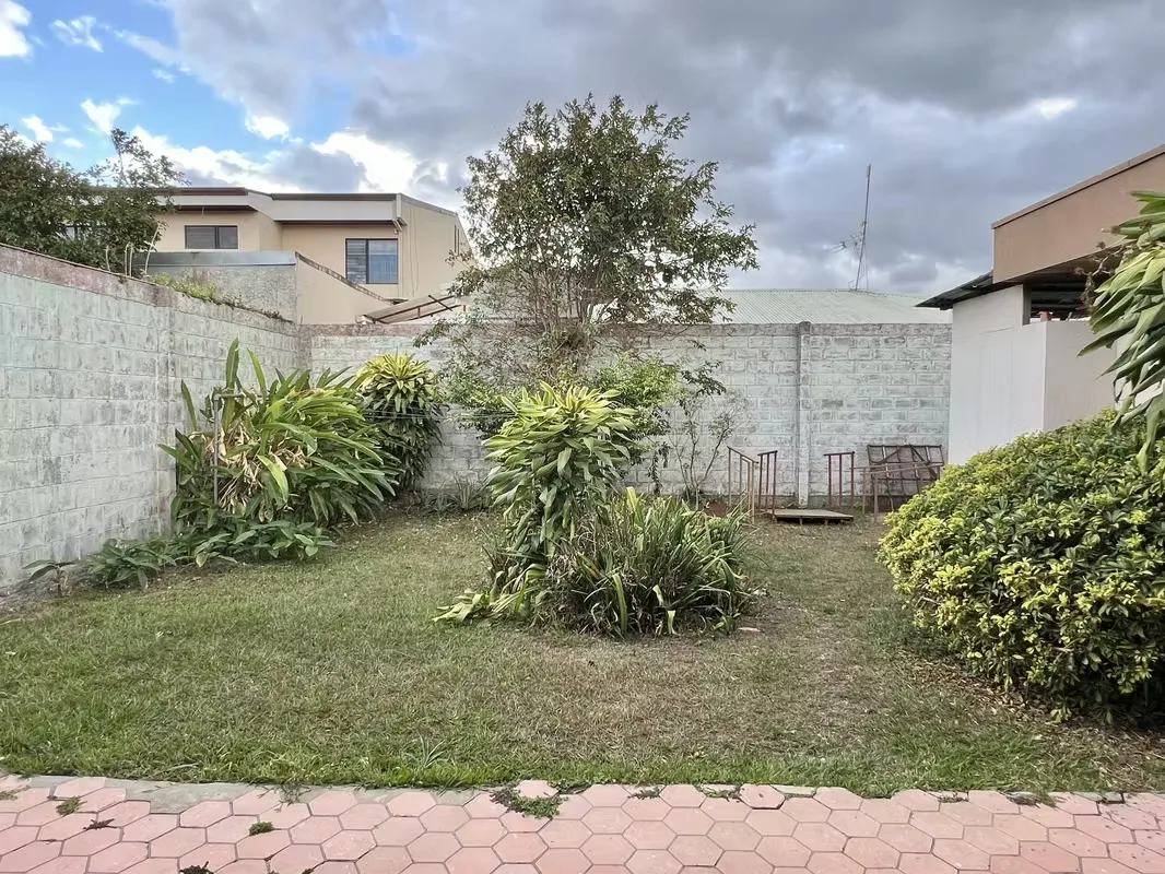 House for sale in Montealegre Urbanization, Zapote, photo 5