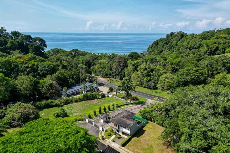 2BDR Home, Strong value Walk to beach Villa, Playa Hermosa, Uvita