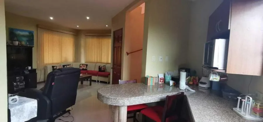 Oportunidad de comprar dos casas al precio de una en condominio en El Carmen de Guadalupe RAH 23117 - Venta en Goicoechea, photo 8