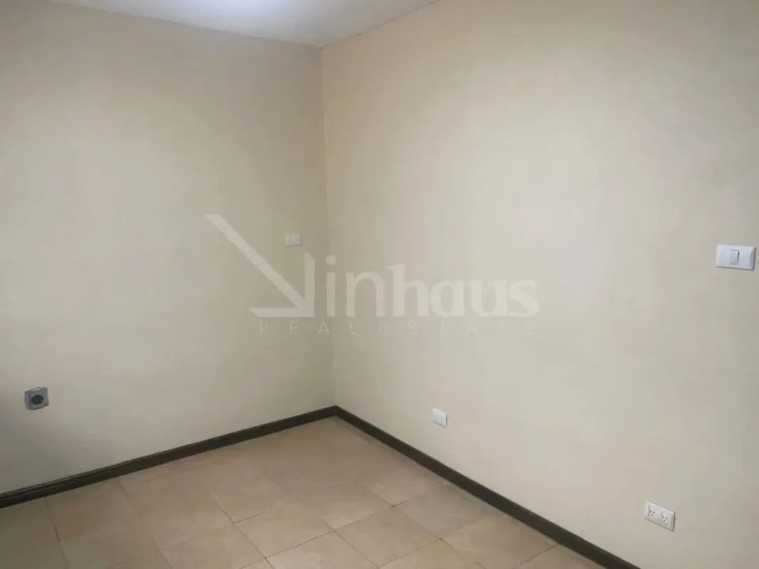 Casa en venta en Barrio Brenes, Concepción Acogedora propiedad ubicada en una zona residencial tranquila y de fácil acceso en Barrio Brenes, Concepción. Ideal para quienes buscan ..., photo 9