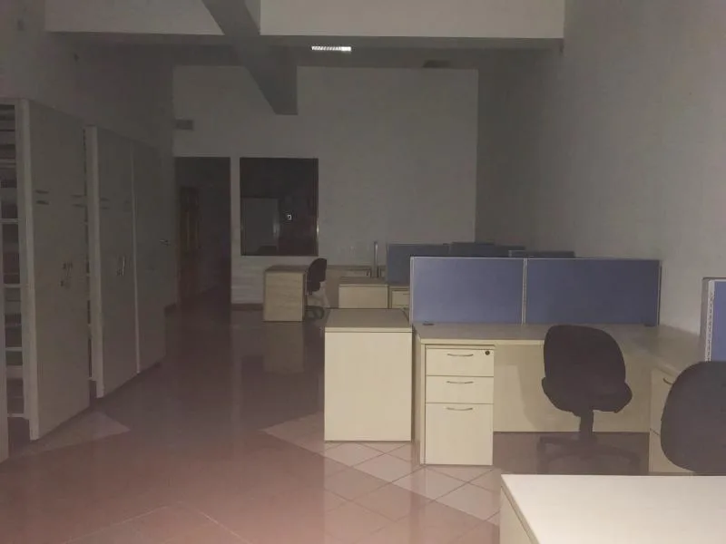 7 Bed Commercial To Rent in San Pedro, photo 10