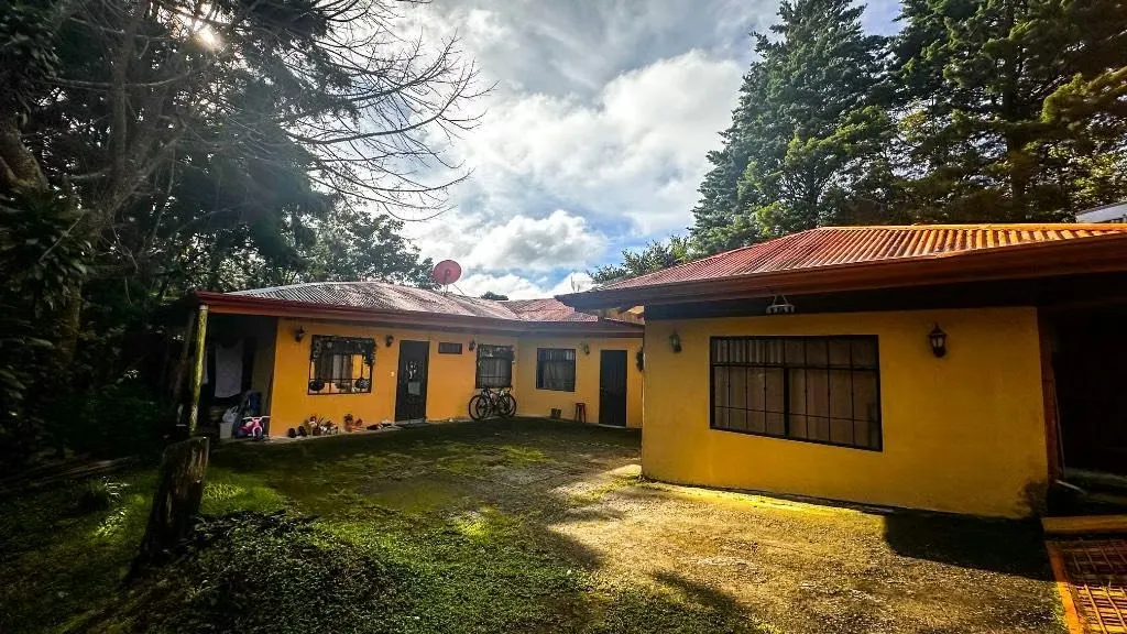 4,300 m² property for sale located in San Isidro de Heredia, Costa Rica. The property is 100% rented and consists of apartments, a ..., photo 3