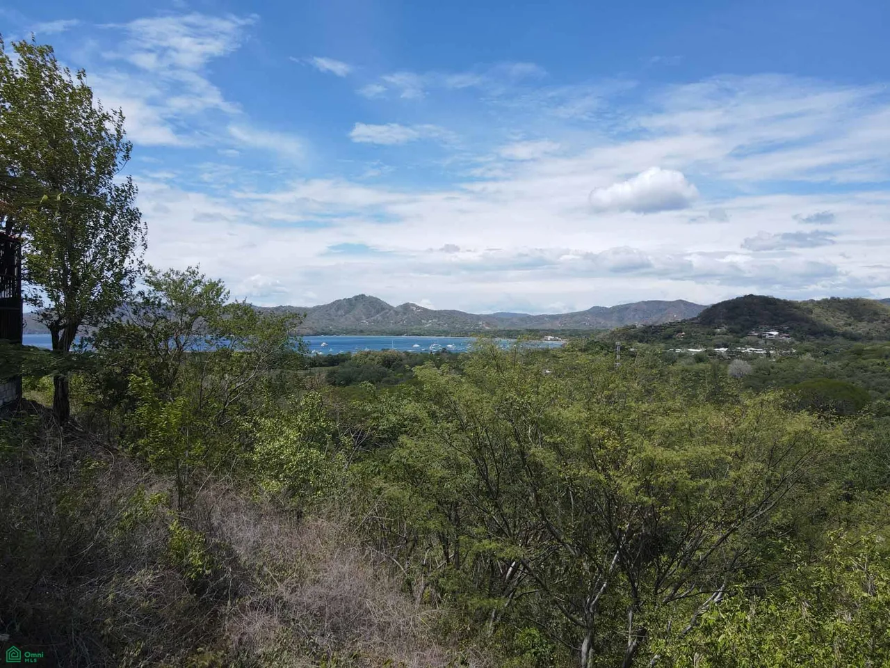 Lote con Vista al Mar en Playa Flamingo