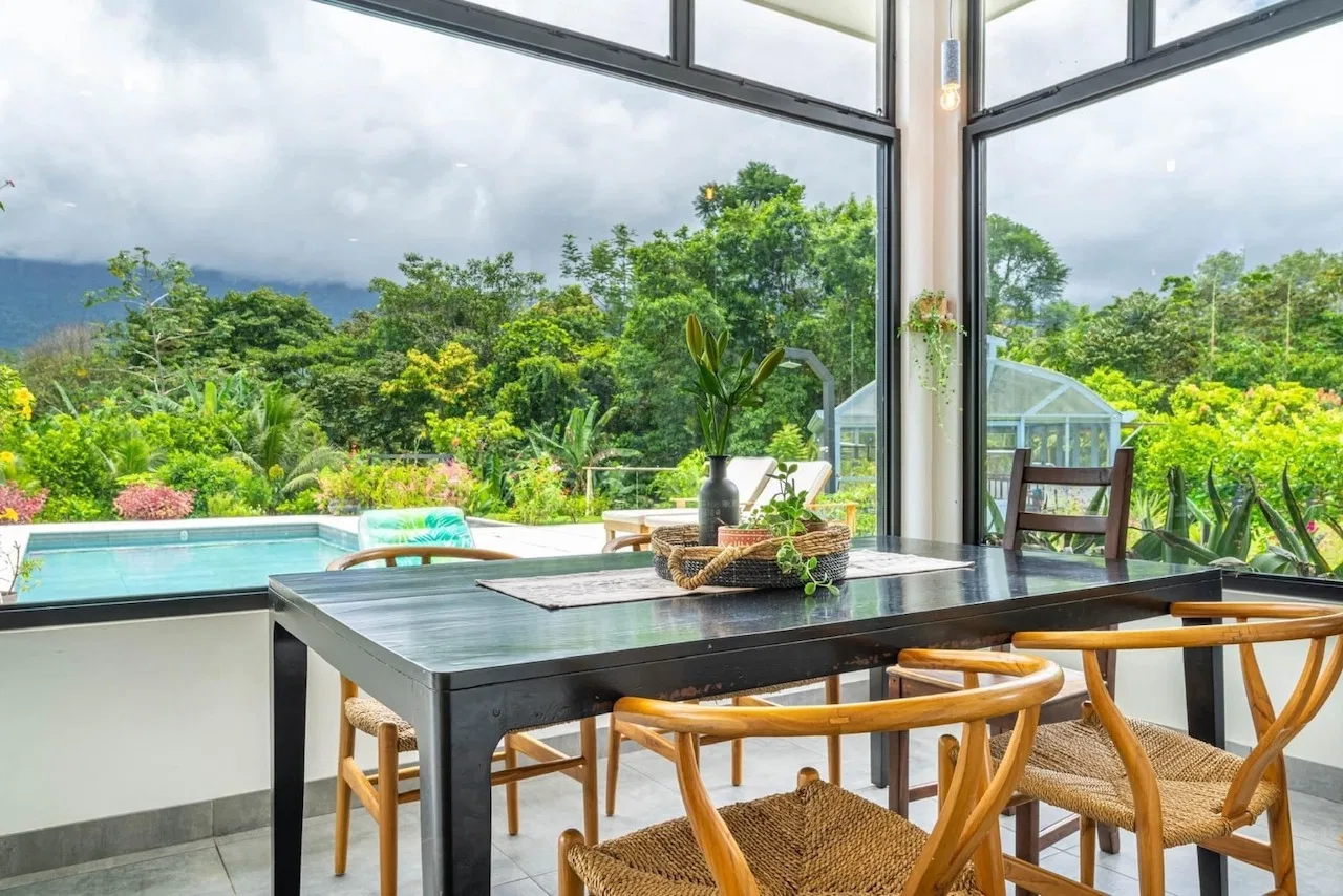 JUNGLE VIEW 3 BEDROOM HOME – 0.86 ACRES, photo 11