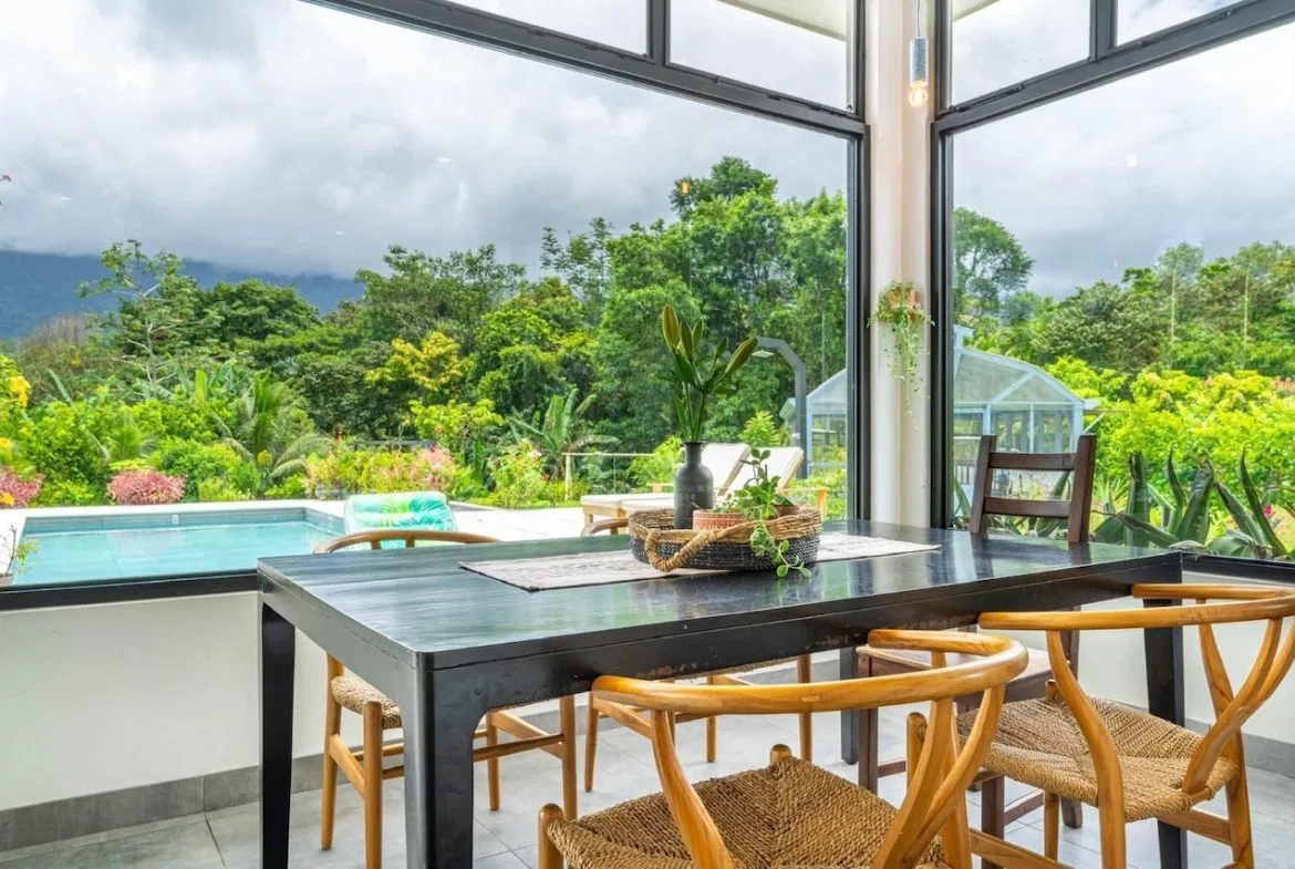 JUNGLE VIEW 3 BEDROOM HOME – 0.86 ACRES, photo 12