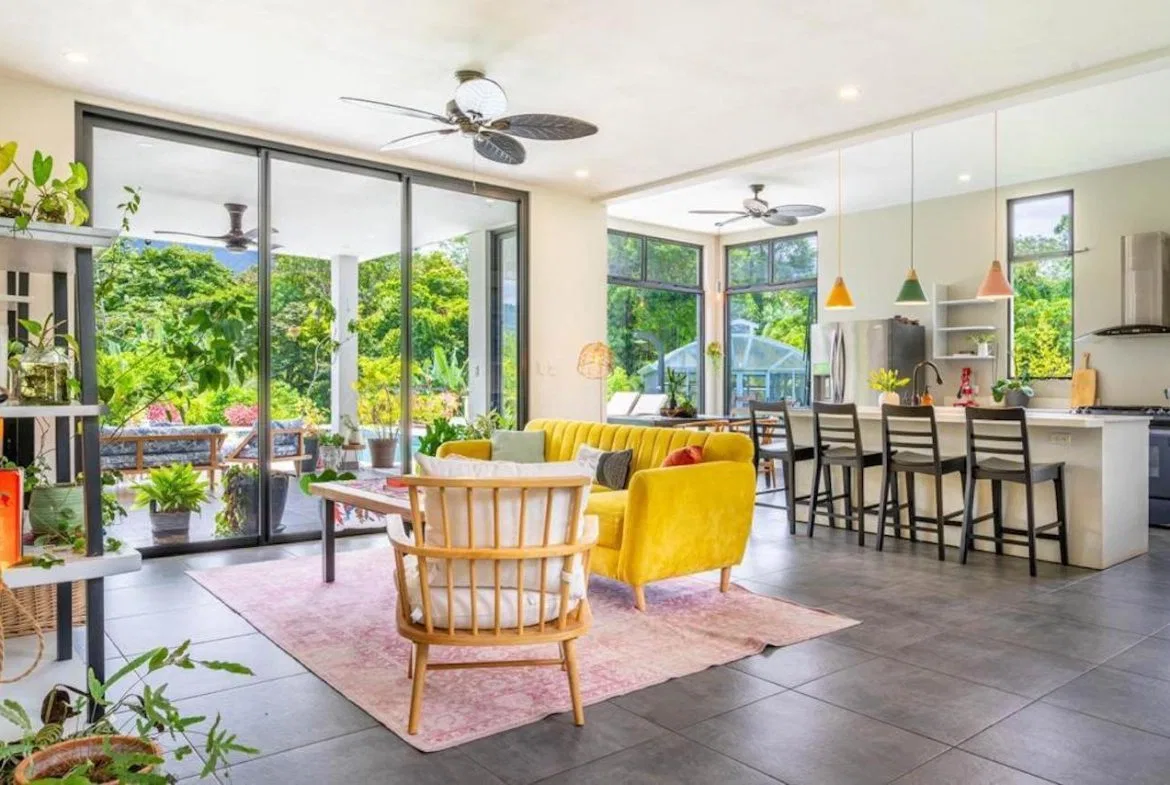 JUNGLE VIEW 3 BEDROOM HOME – 0.86 ACRES, photo 10