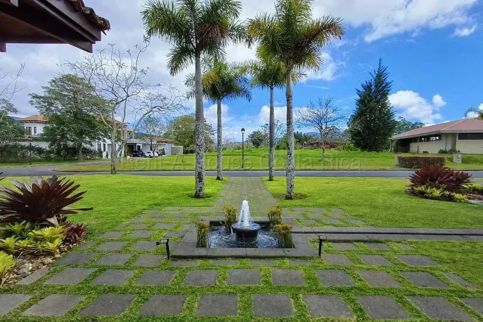 Located in one of the most privileged positions in all of Monterán, this property of approximately 630 m ² ..., photo 4
