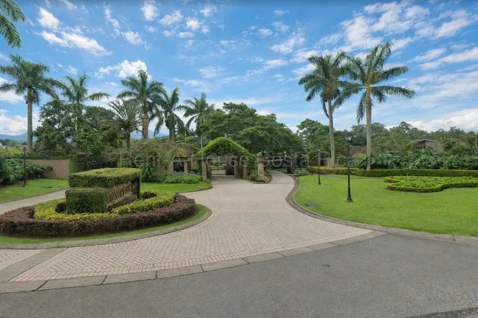 Located in one of the most privileged positions in all of Monterán, this property of approximately 630 m ² ..., photo 5
