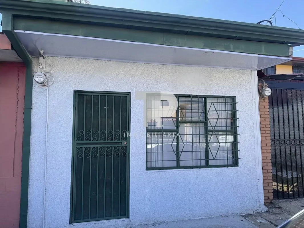 ¡Gran oportunidad de inversión! Propiedad ubicada en el cuadrante central de Heredia, con uso de suelo comercial, en una zona estratégica con alto tránsito y excelente acceso. Casa ...