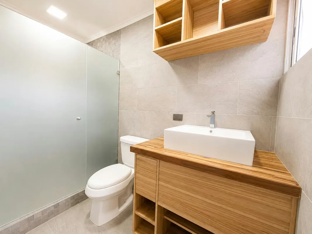 Esta hermosa residencia destaca por su atractivo diseño arquitectónico, amplios ..., photo 16