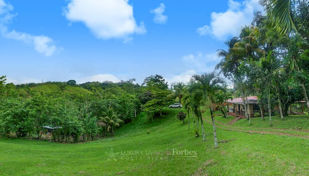 236 hectares farm, sale, Turrubares with rivers and waterfalls