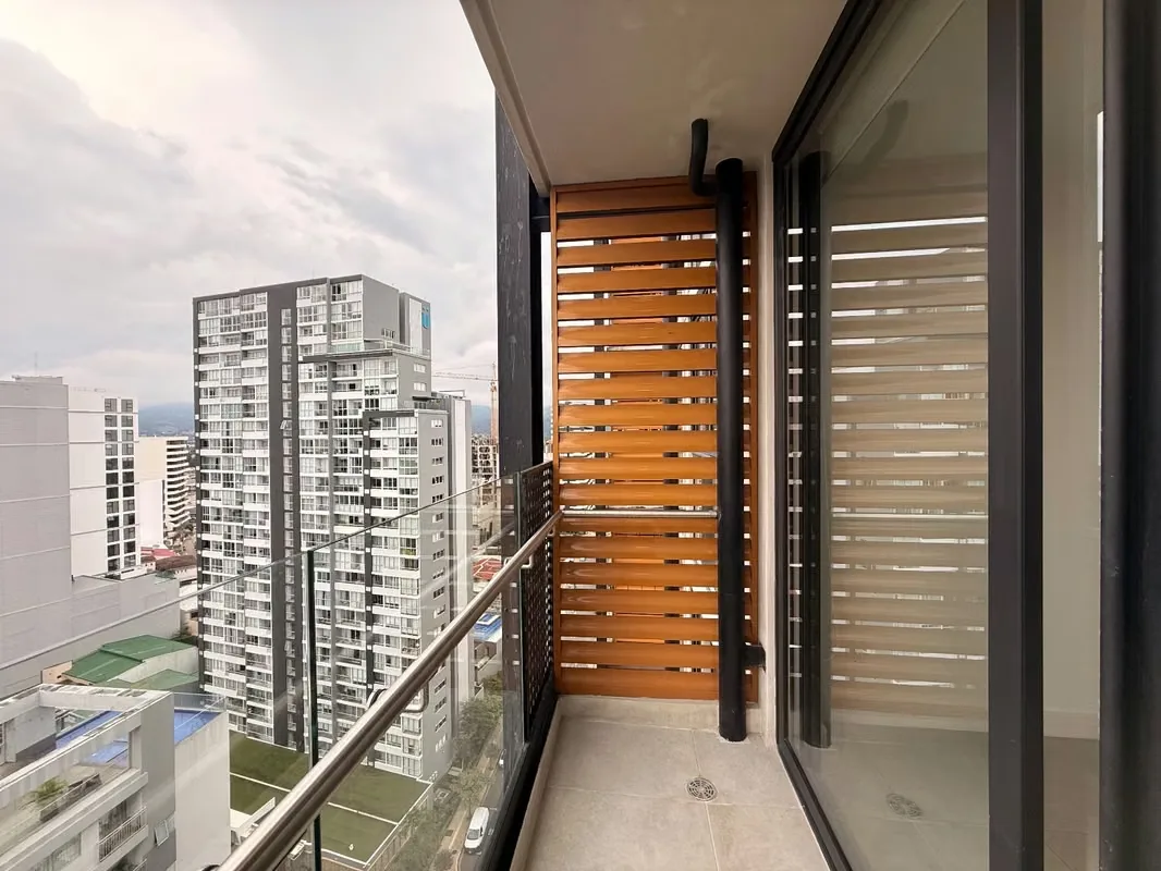 SPECTACULAR SUITABLE IN HIGH FLOOR TOWER WITH NUNCIATURE PARKING, photo 2