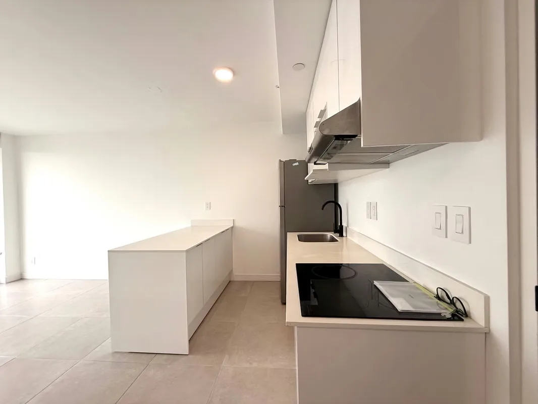 SPECTACULAR SUITABLE IN HIGH FLOOR TOWER WITH NUNCIATURE PARKING, photo 5