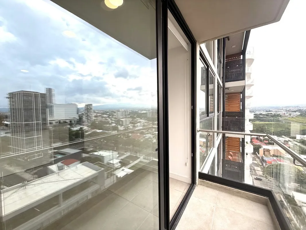 SPECTACULAR SUITABLE IN HIGH FLOOR TOWER WITH NUNCIATURE PARKING, photo 8