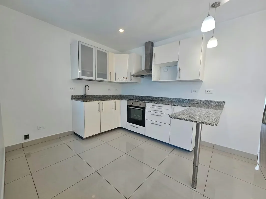 Pieces of Santa Ana - 3HAB / 2BA - 90 m2 - Without vehicles