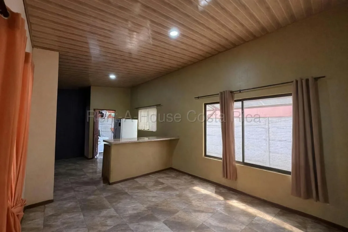 Casa en venta en San José de la Montaña, Heredia, con 130 m² construidos y 3 dormitorios. G.A., photo 3