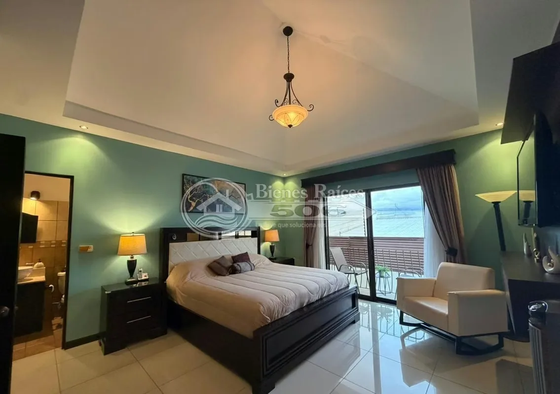 Hermosa casa que combine diseño, espacios amplios, seguridad y una excelente ubicación, esta propiedad puede ser una ..., photo 13