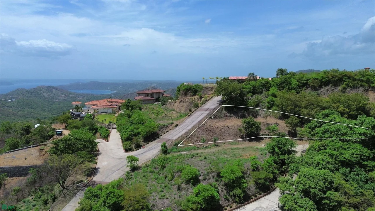 Lote Premium de 999 m² con Vista al Mar en Lomas del Mar, Guanacaste