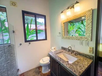 Casa de lujo con vista a la cascada y casa de huéspedes cerca de Dominical, photo 6