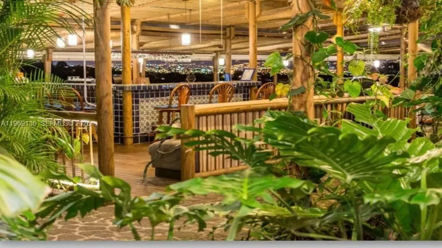 Luxury Boutique Hotel for Sale with Optional Coffee Farm, photo 8